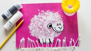 Как нарисовать барашка ватными палочками
