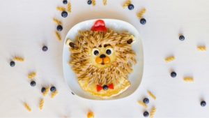 Оформляем обед для детей.  Делаем «Льва»