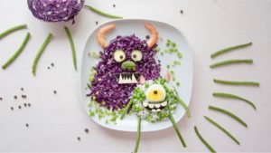 Оформляем обед для ребенка «Корпорация монстров»