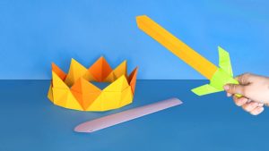 Меч и корона из бумаги